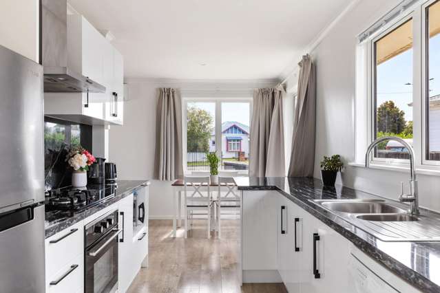 11 Collins Street Te Hapara_1