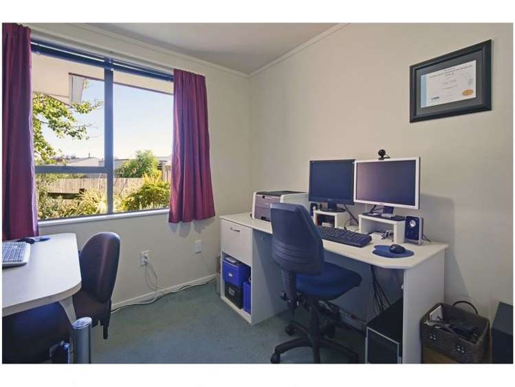 8 Rintoul Place Brightwater_12