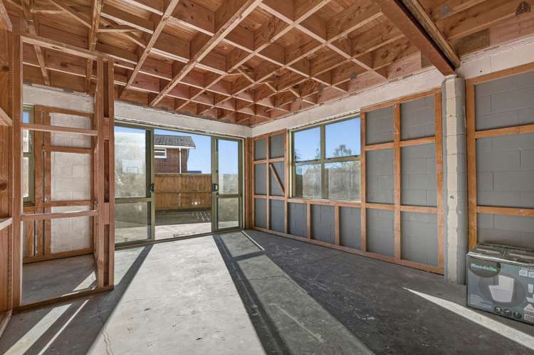 170 Otonga Road Springfield_13