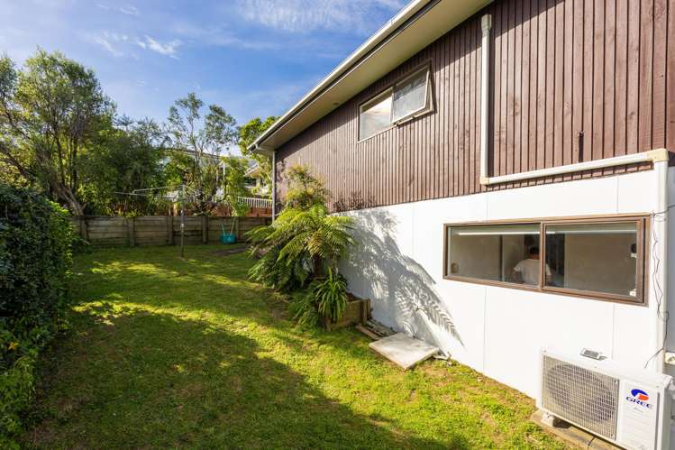 2/70 Stanaway Street Hillcrest_18