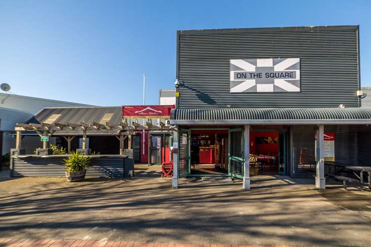 2 Memorial Square Martinborough_1