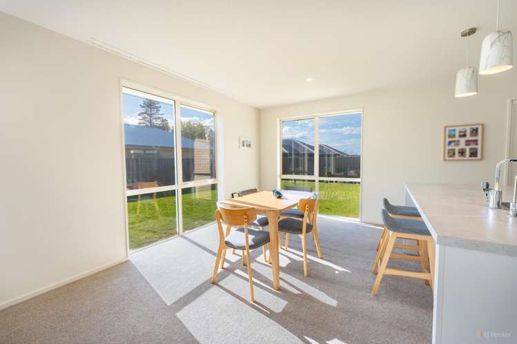 3 Strawberry Lane_3