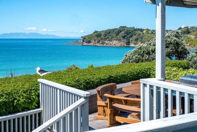 169 Ocean View Road Oneroa_12