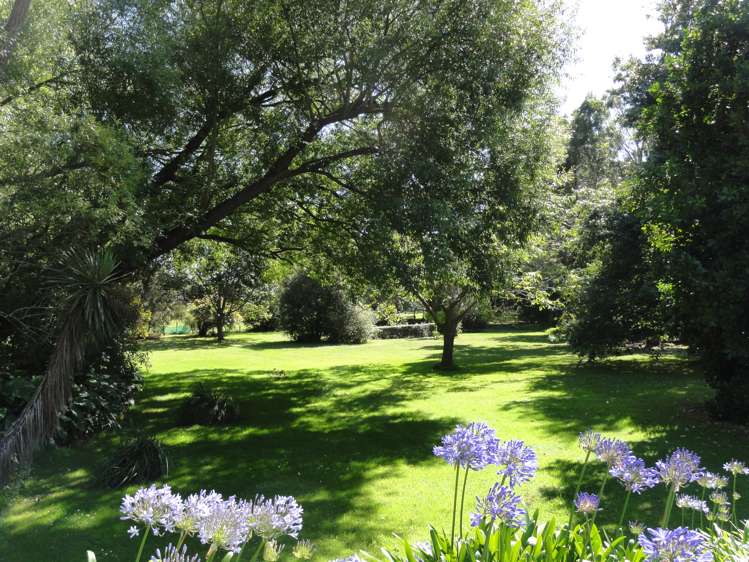 29 Newcombes Road Amberley_13