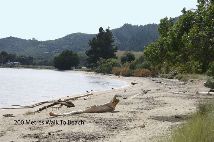 27 Nyhane Drive Ligar Bay_10