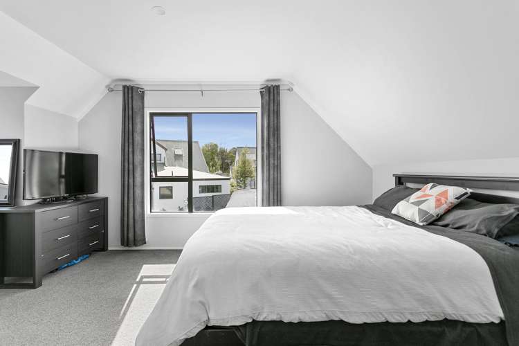 7 Abbey Way Rangatira Park_5