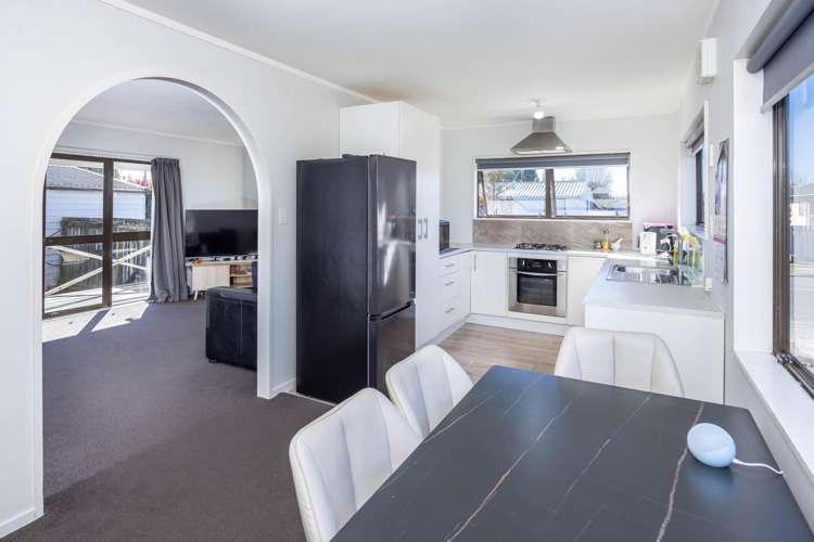50 Odlin Crescent_4