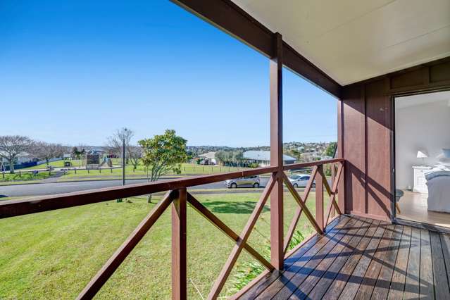24 Bronzewing Terrace Unsworth Heights_2