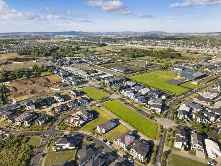 17 Emerald Avenue Karaka_17