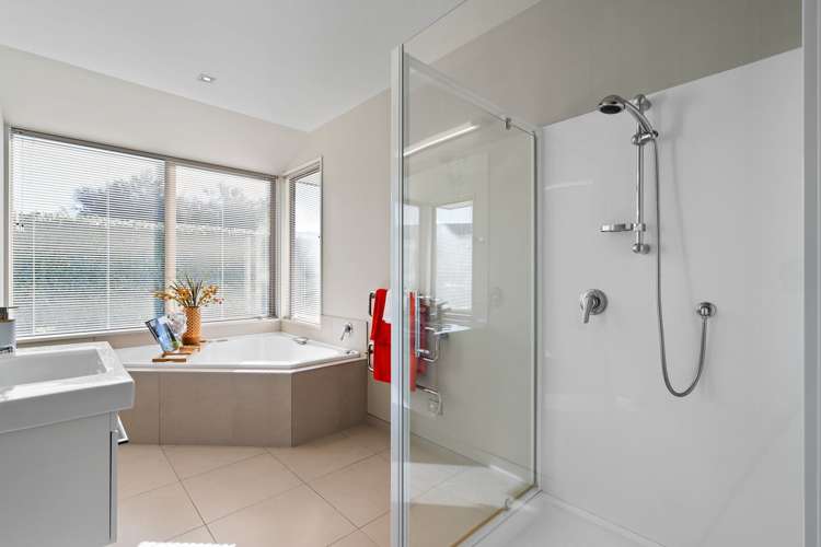 28 Matheson Crescent Albert Town_13