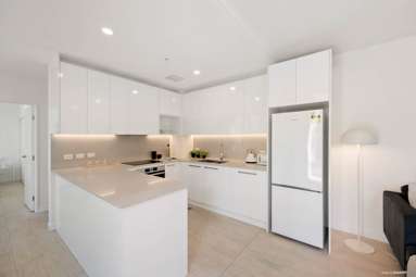 302/27 Rutland Street_4