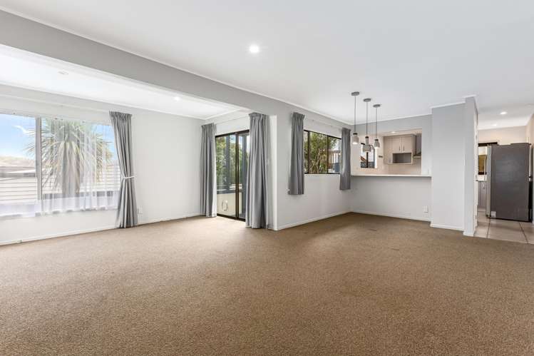 8 Dominica Crescent Grenada Village_6