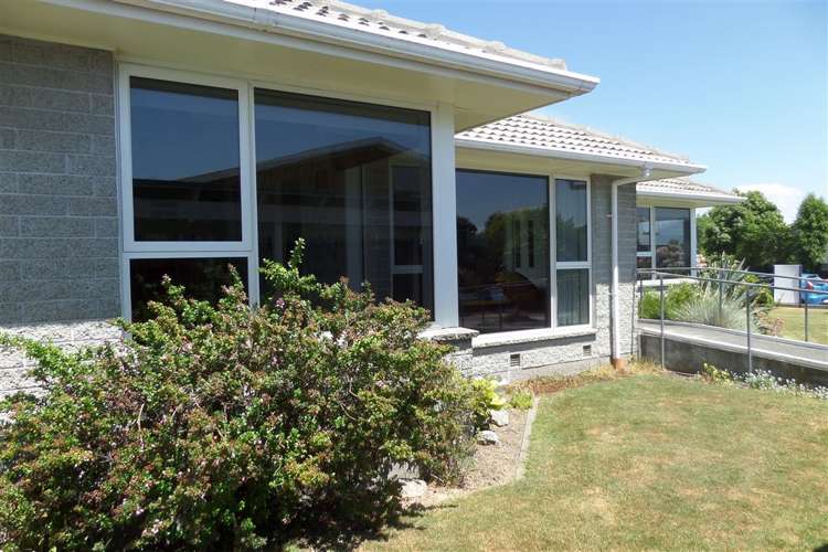 8 Dunluce Place Hornby_11