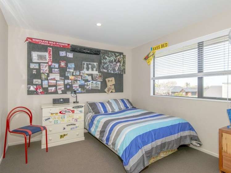 289 Southfield Drive Lincoln_16