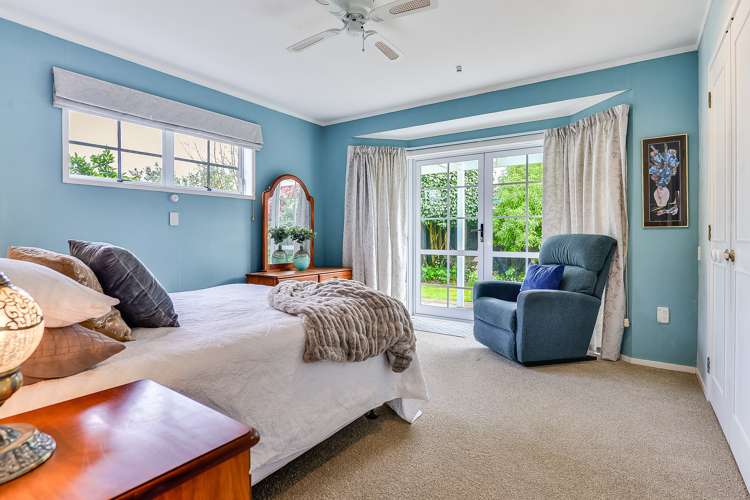 11 Sandalwood Drive Dinsdale_14