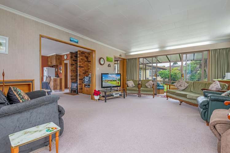 16 Suffolk Crescent Feilding_7