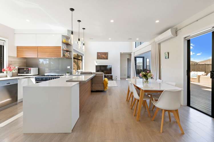 16 Brumbie Way Karaka_8