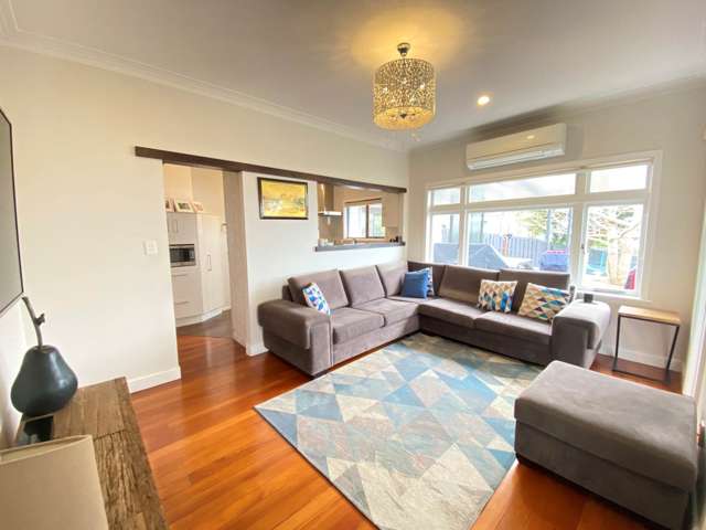 12a Beach Road Mellons Bay_3