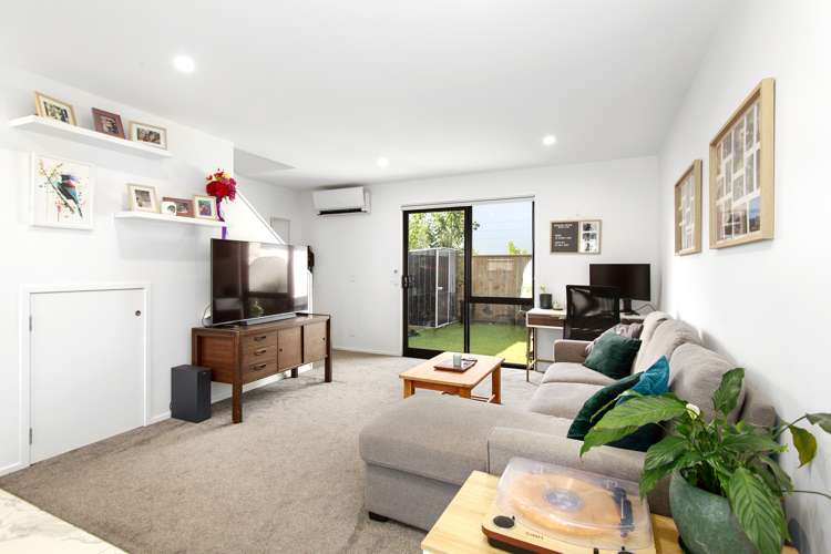 5/27 Waiwhetu Road Waiwhetu_5