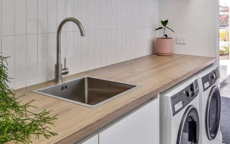 1511 Egmont Road Egmont Village_11