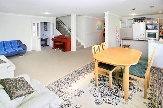 79 Baverstock Road Flat Bush_3