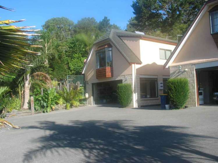 31 Attwood Road Paremoremo_16