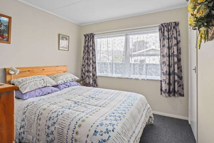 33 Kipling Crescent Stoke_13