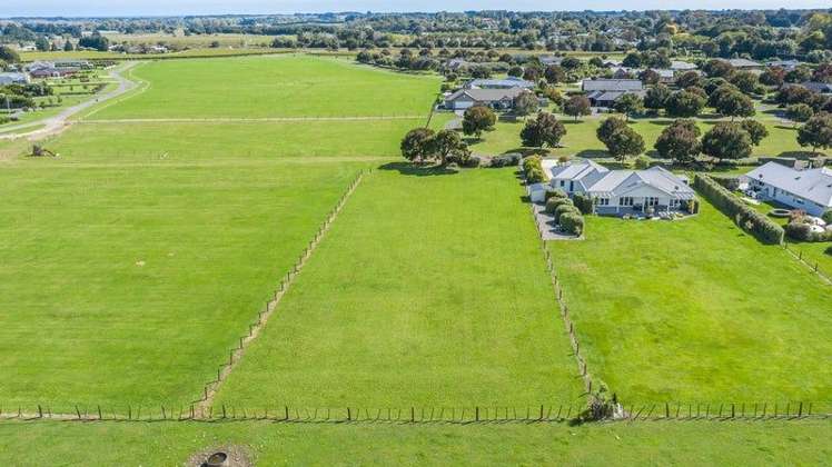 23 Pinot Crescent Ohau_3