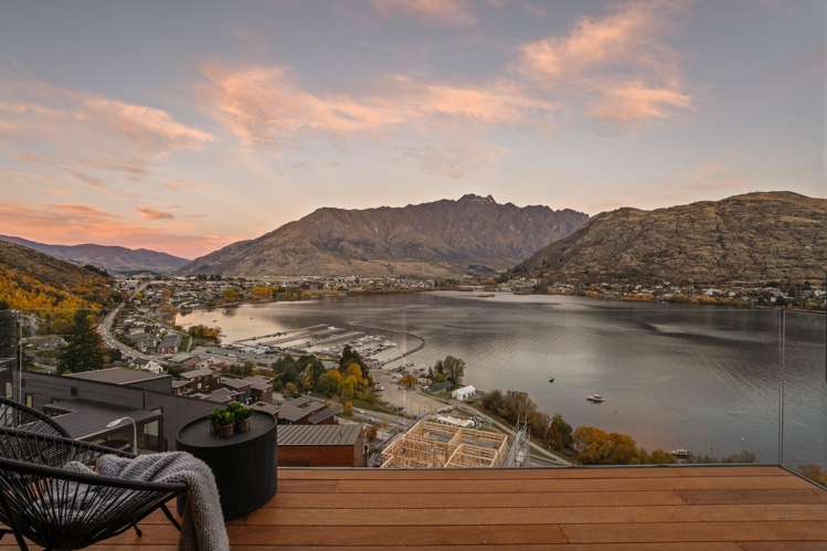 24A Angelo Drive Queenstown_13