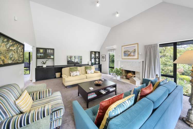 53d Chatsworth Road Silverstream Upper Hutt City Houses for Sale