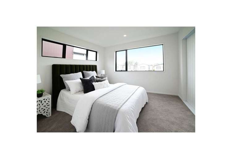 31 Kiato Lane Flat Bush_10