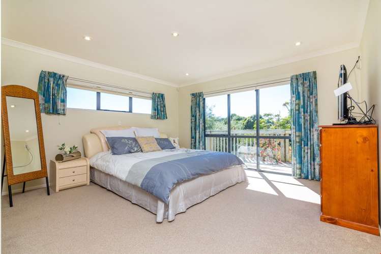 6 Roberta Crescent Orewa_11