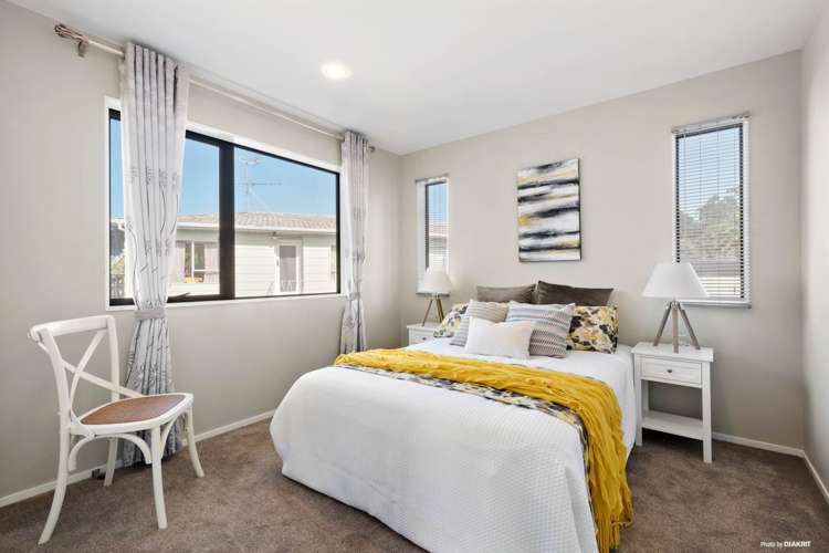 18a Celeste Place Totara Vale_10