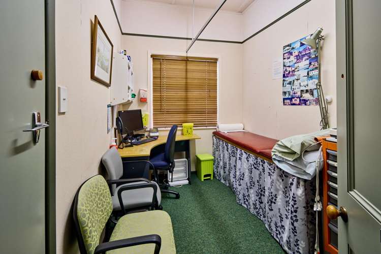 10 Steyne Avenue Plimmerton_12