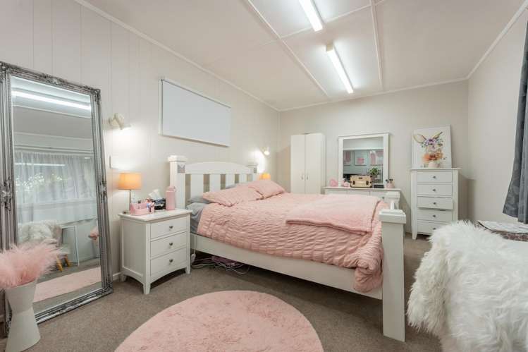 12 Benmore Street Glenwood_11