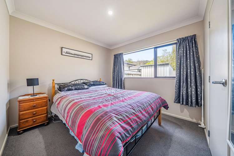 5 Poppy Watts Grove Stokes Valley_11