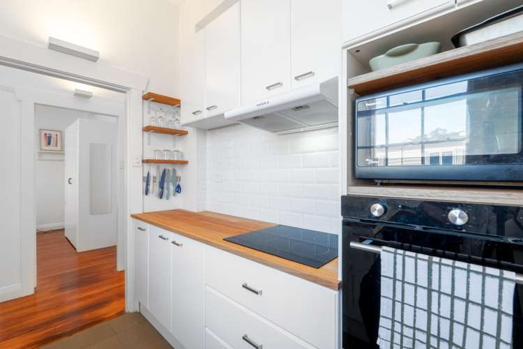 2/128 Newton Road Newton_12