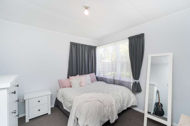 61 Lockhart Avenue Milson_13