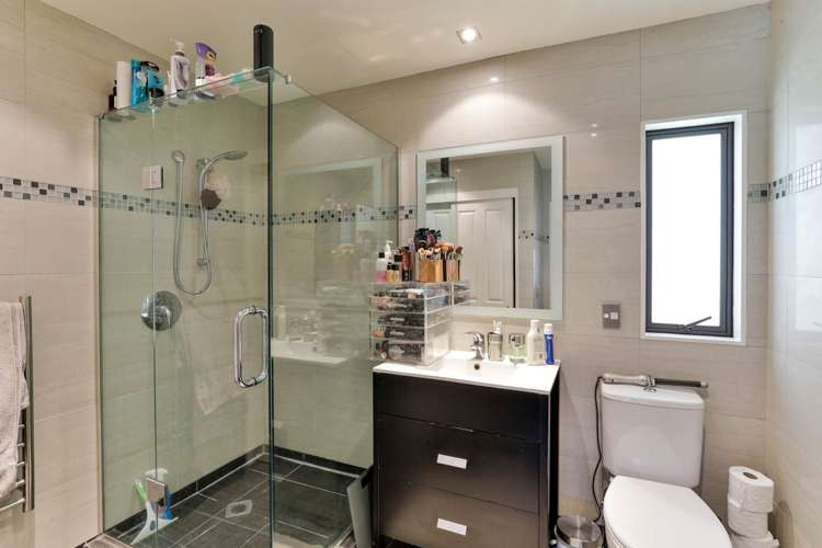 2/7 The Avenue Albany_9