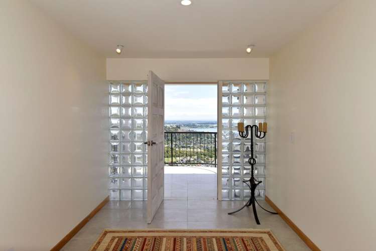  16 Hurst Seager Lane Clifton_18