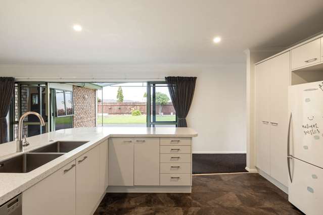 6 Bouverie Crescent Flagstaff_4