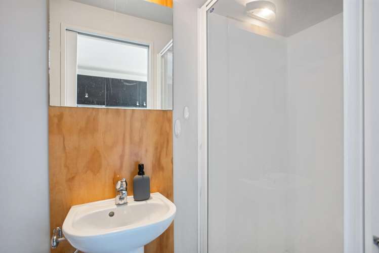 44/29 Webb Street Mount Cook_9
