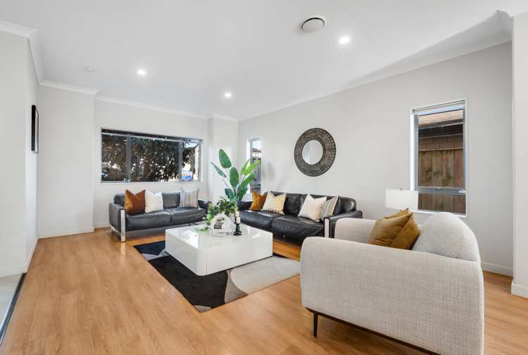 53 Castlebane Drive Flat Bush_25