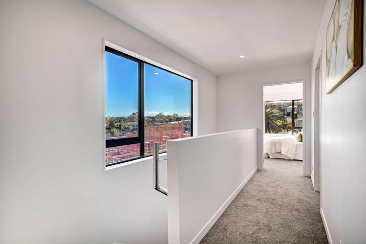 1/4 Powrie Street Glenfield_18