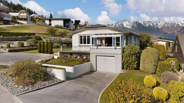 41 Suburb Street Queenstown_19