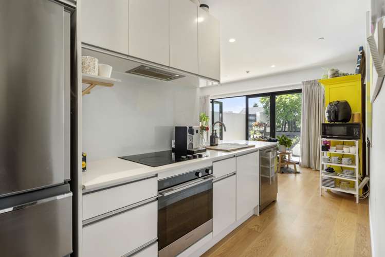 G02/74 Anzac Street Takapuna_8