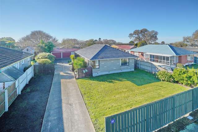 183 Shortland Street Aranui_1