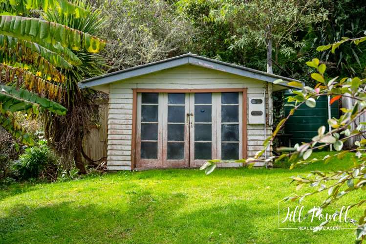13 Moana Road Tinopai_33