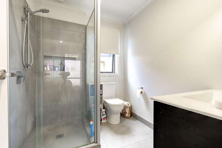 16 Taiatea Drive Baverstock_10