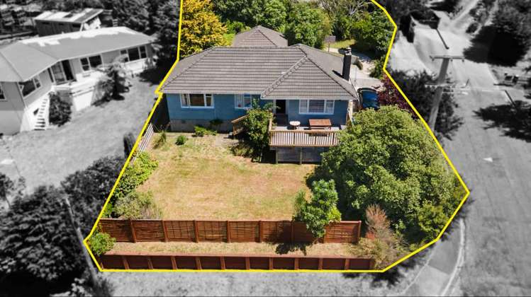 59 Lees Grove Wainuiomata_18